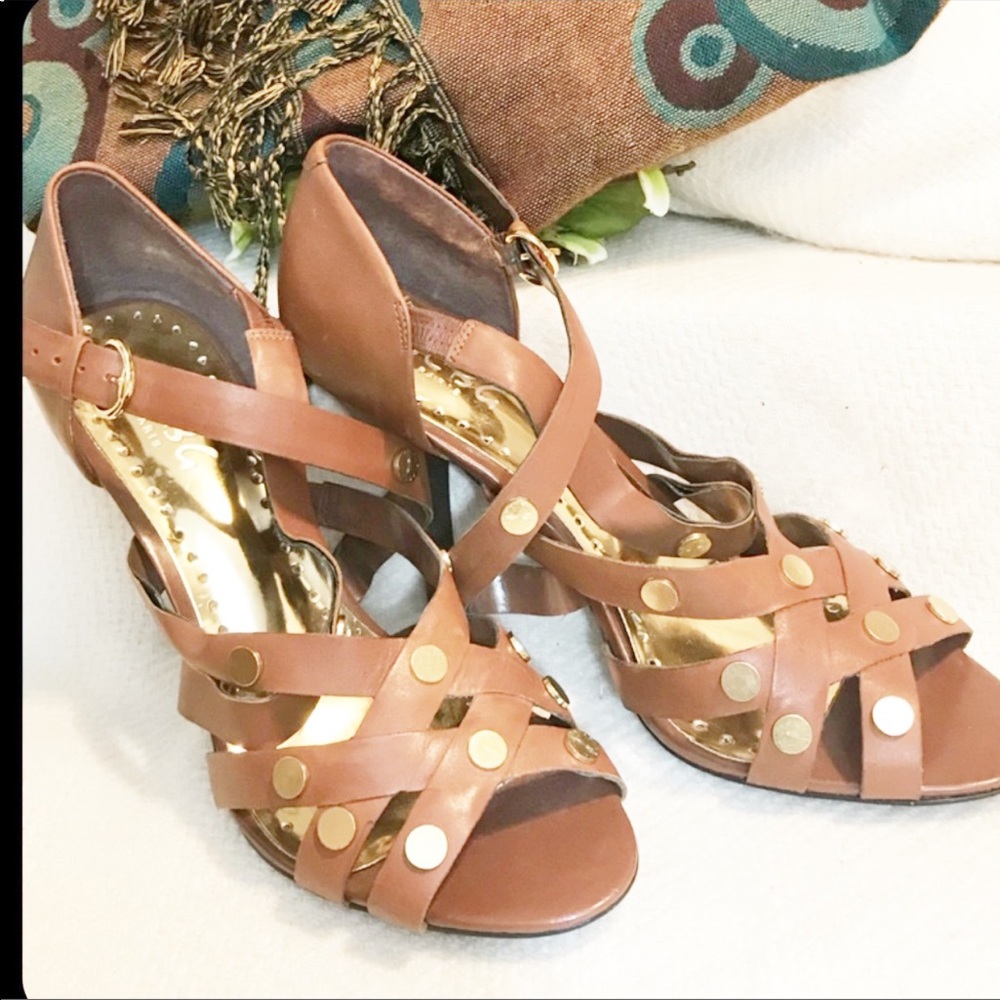 BCBG Paris heels - Picture 1 of 6